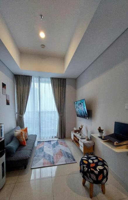 2 Bed Room Apartment In West Джакарта Экстерьер фото